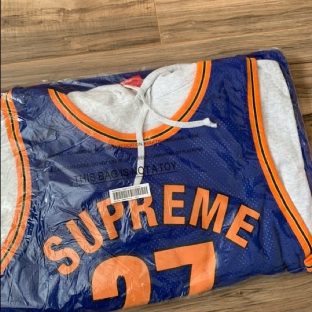 Supreme hooded jersey